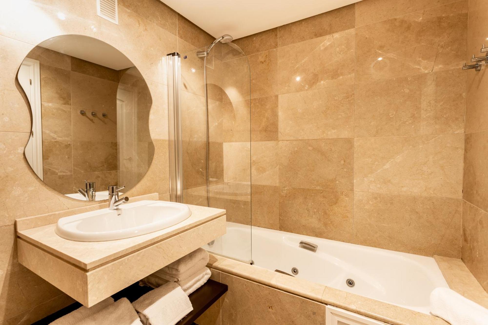 Duquesa Village Property Manilva Ngoại thất bức ảnh